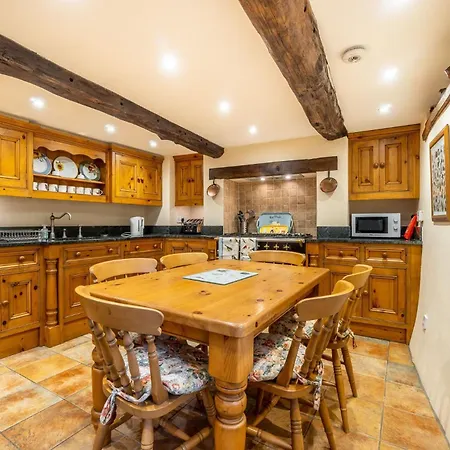 3 Bed In Oc-lr123 Casa de Férias